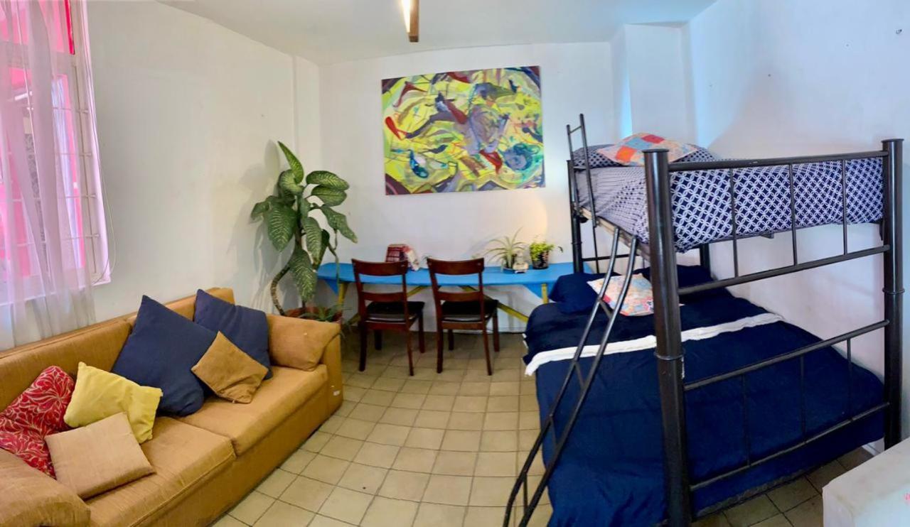 Free Spirit Hostel Guadalajara Ngoại thất bức ảnh